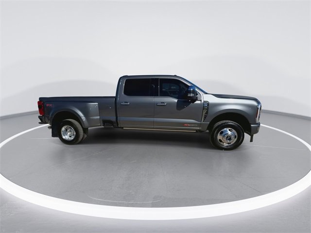 Certified 2025 Ford F350 Platinum w/ Platinum Plus Package image 13