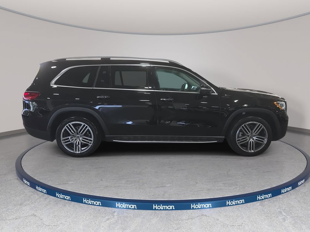 Used 2024 Mercedes-Benz GLS 450 4MATIC image 5