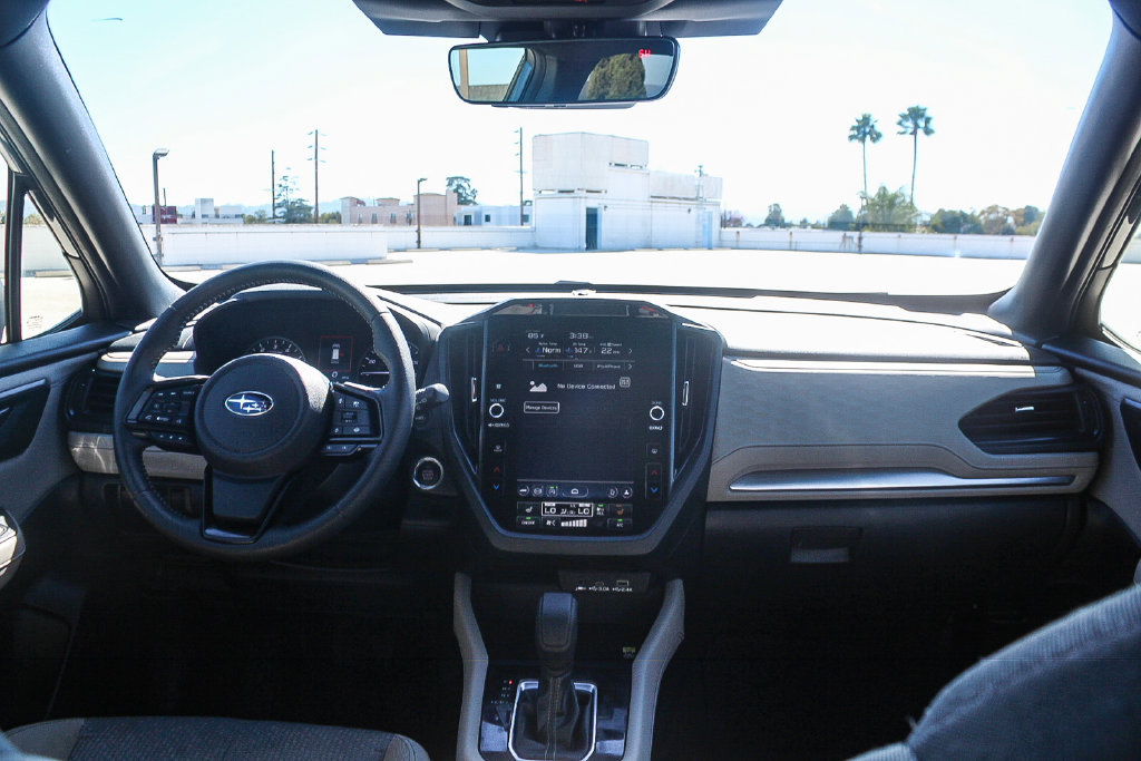 Used 2025 Subaru Forester Premium w/ Convenience Package #1 AWD/4WD image 13