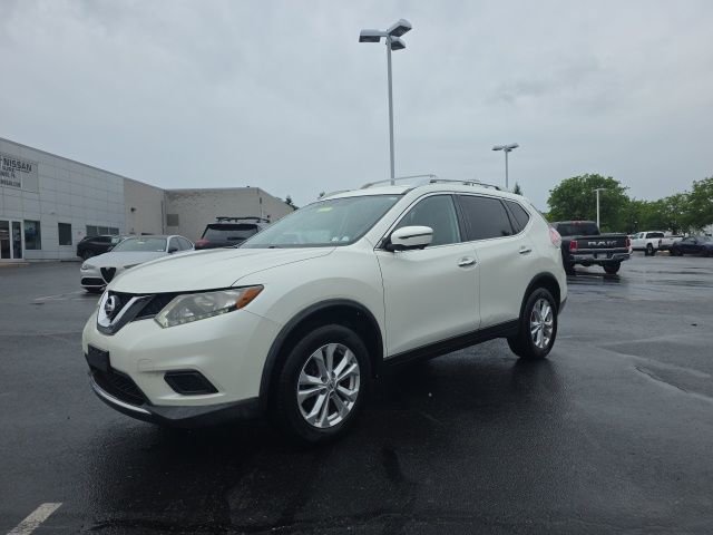 Used 2016 Nissan Rogue SV w/ SV Premium Package AWD/4WD image 9