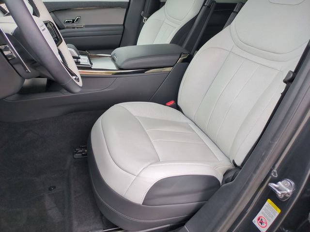 Used 2025 Land Rover Range Rover Sport Dynamic SE AWD/4WD image 12