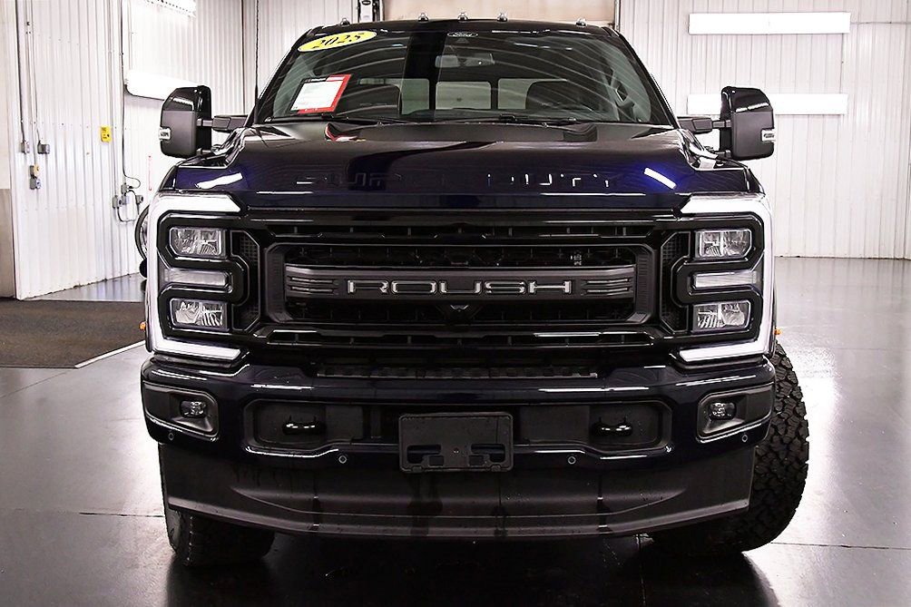 New 2025 Ford F250 Lariat w/ Lariat Ultimate Package AWD/4WD image 2