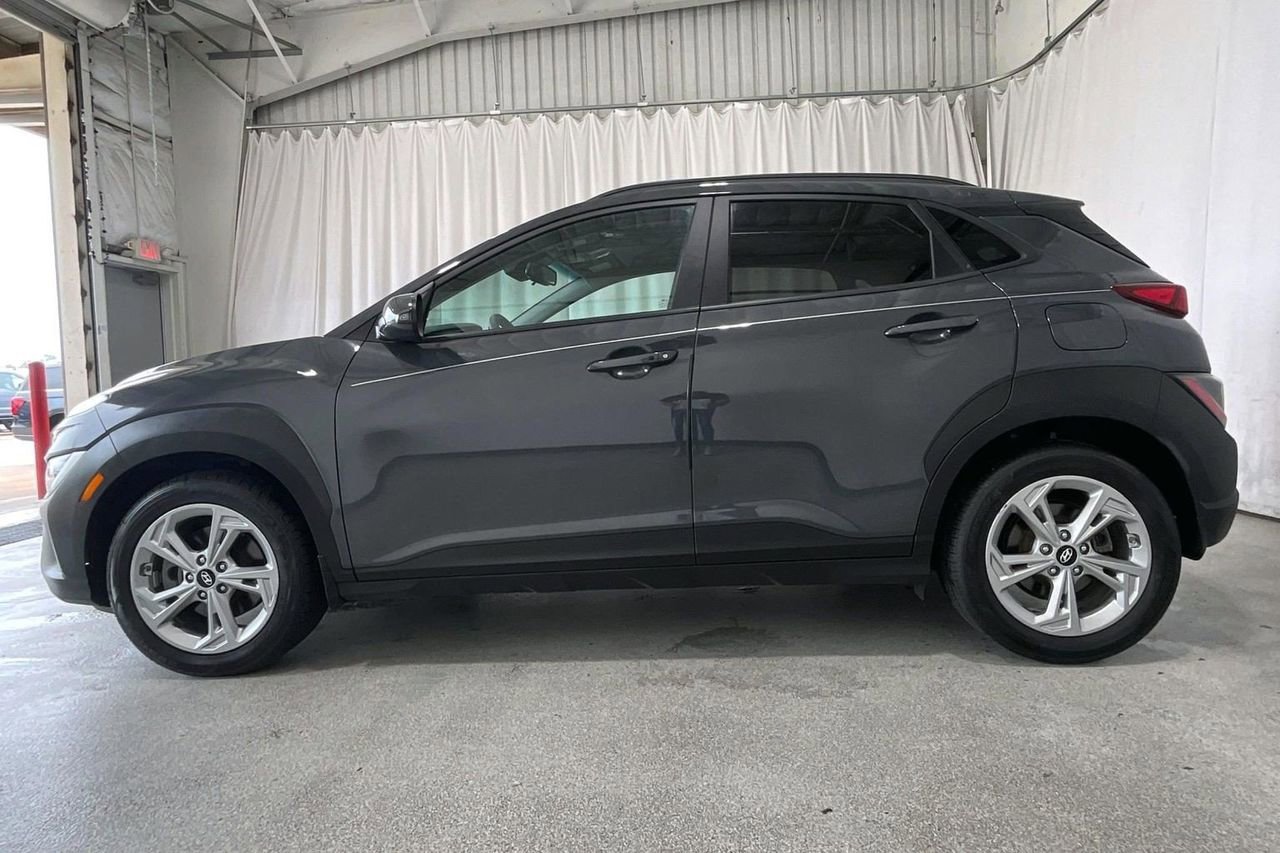 Used 2023 Hyundai Kona SEL AWD/4WD image 26