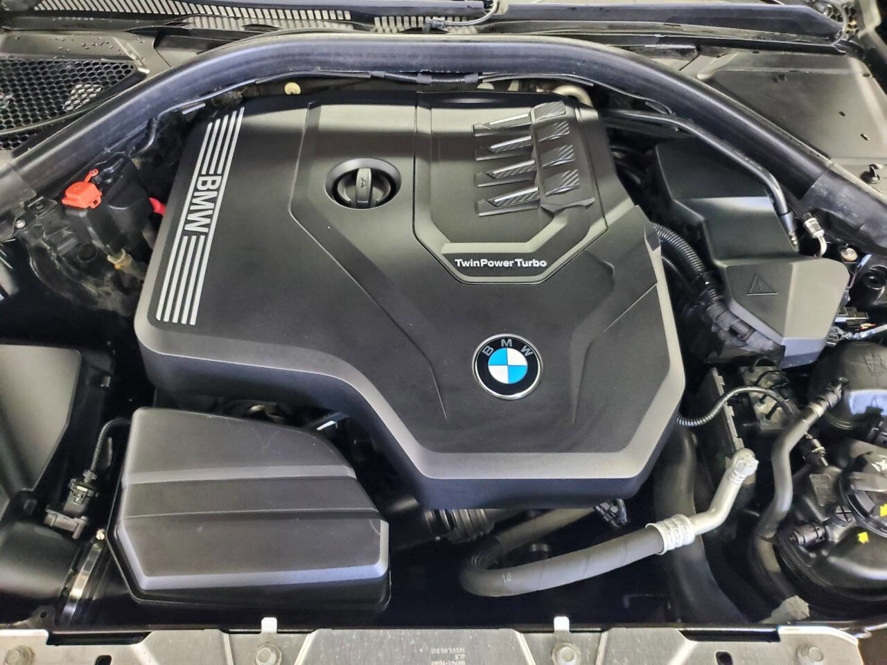 Used 2020 BMW 330i xDrive Sedan w/ Convenience Package image 4