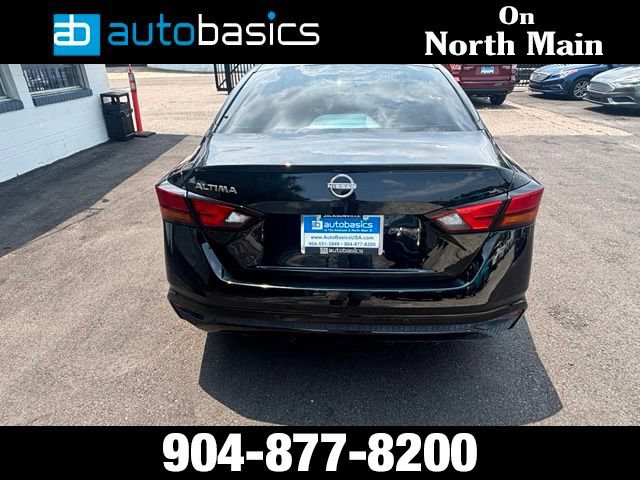 Used 2025 Nissan Altima 2.5 SV FWD image 6