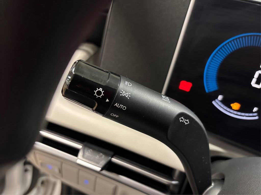 Certified 2025 Hyundai Tucson SE image 24