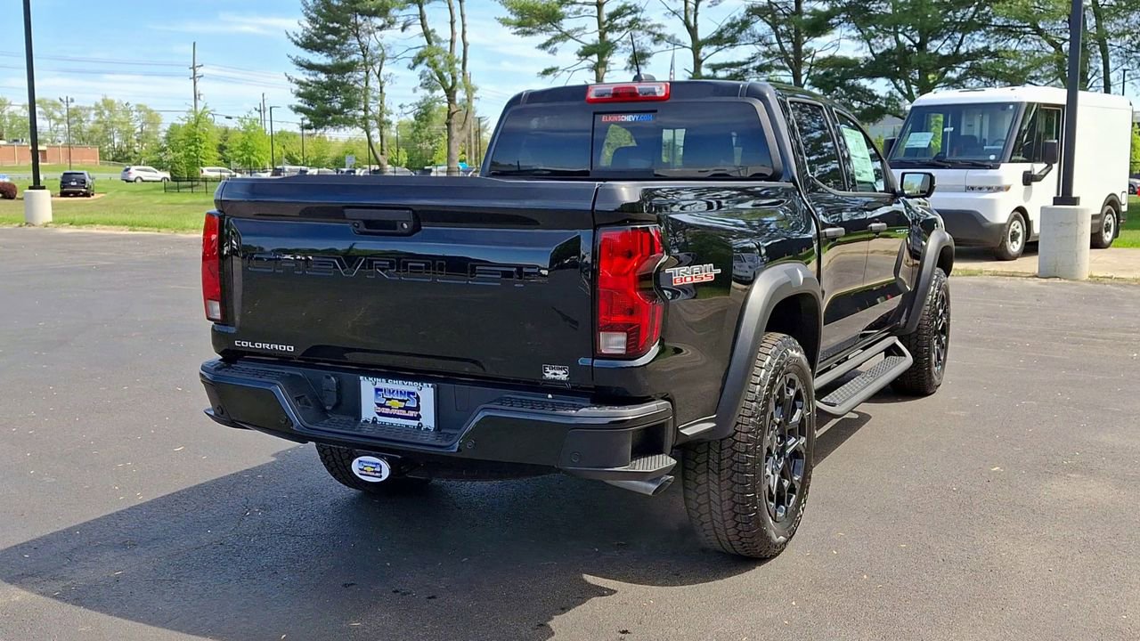 New 2026 Chevrolet Colorado Trail Boss AWD/4WD image 2