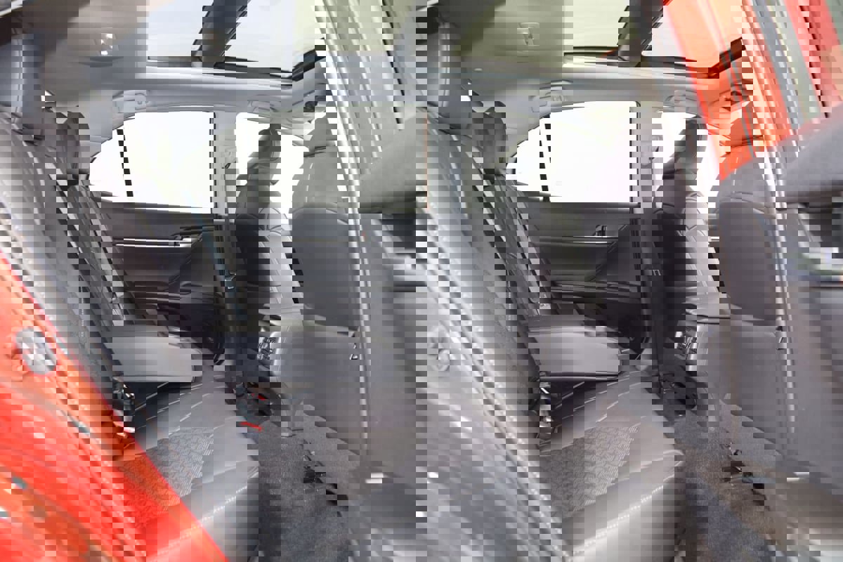 Used 2021 Toyota Camry XSE FWD image 13