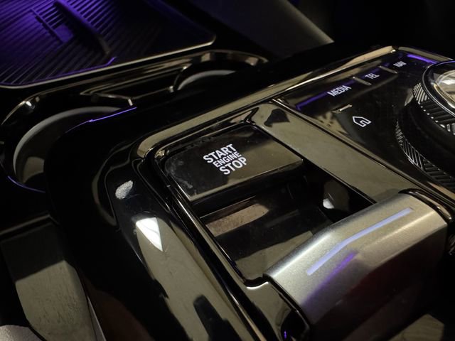 Used 2024 BMW 530i w/ Convenience Package image 12