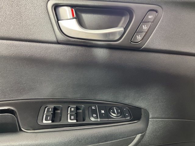 Used 2020 Kia Optima SX image 32