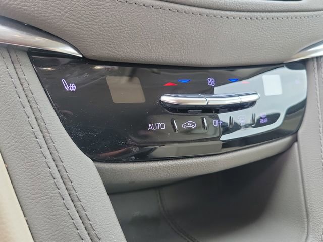 Used 2020 Cadillac XT5 Premium Luxury AWD/4WD image 15