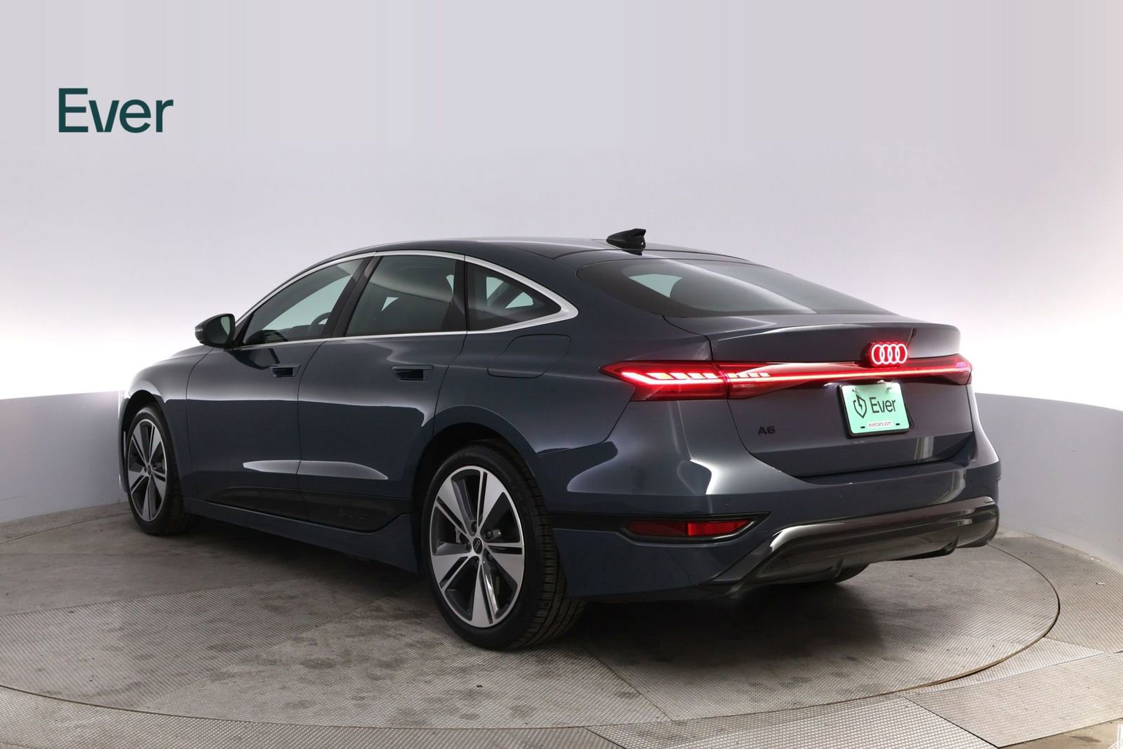 Used 2025 Audi A6 e-tron Premium Plus w/ Premium Plus RWD image 17