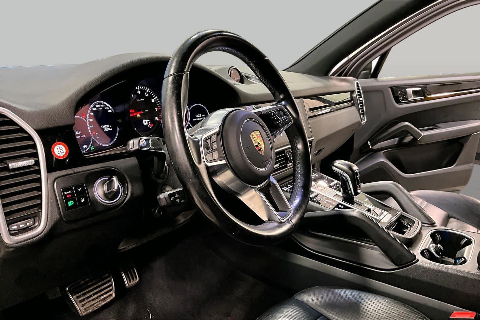 Used 2019 Porsche Cayenne S AWD/4WD image 16
