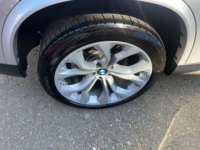 Used 2018 BMW X5 xDrive35i w/ M Sport Package AWD/4WD image 13