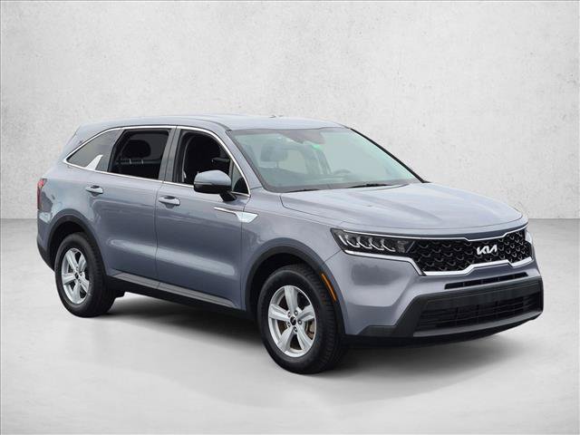 Used 2023 Kia Sorento LX FWD image 3