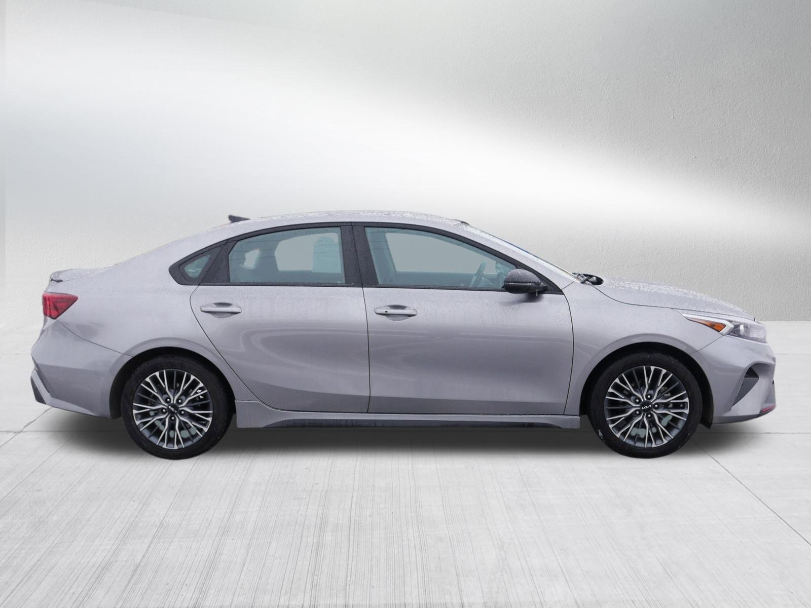 Certified 2024 Kia Forte GT-Line image 8