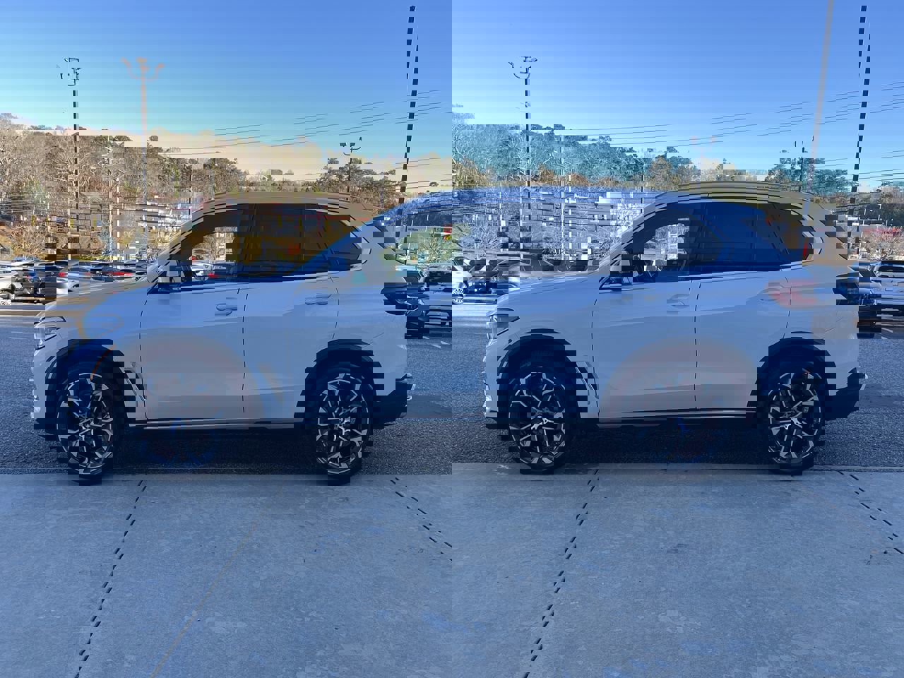 Used 2023 BMW X5 sDrive40i w/ Climate Comfort Package image 5