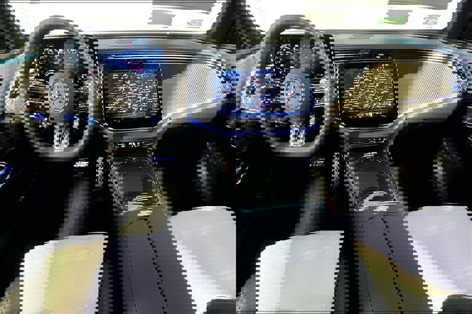 New 2026 Mercedes-Benz E 53 AMG e 4MATIC Sedan image 7