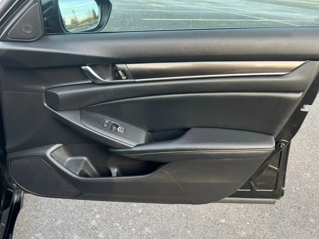 Used 2020 Honda Accord Sport image 15