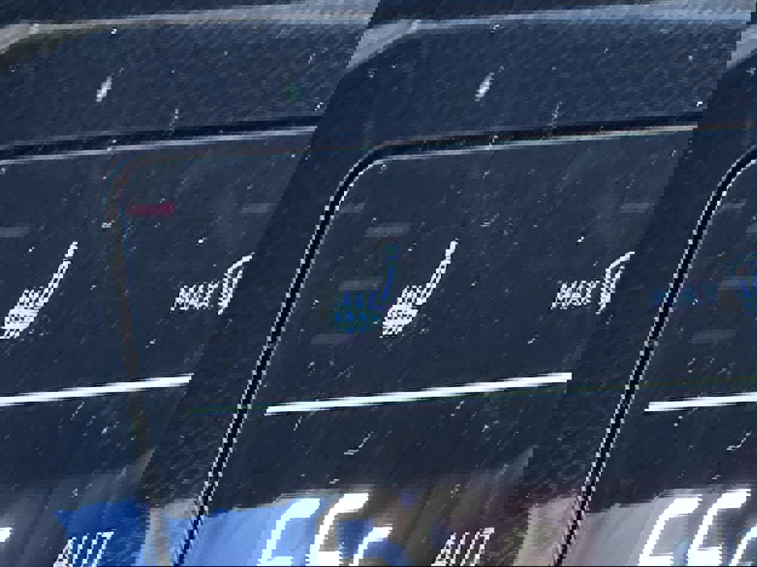 New 2025 Volkswagen Taos SE image 22