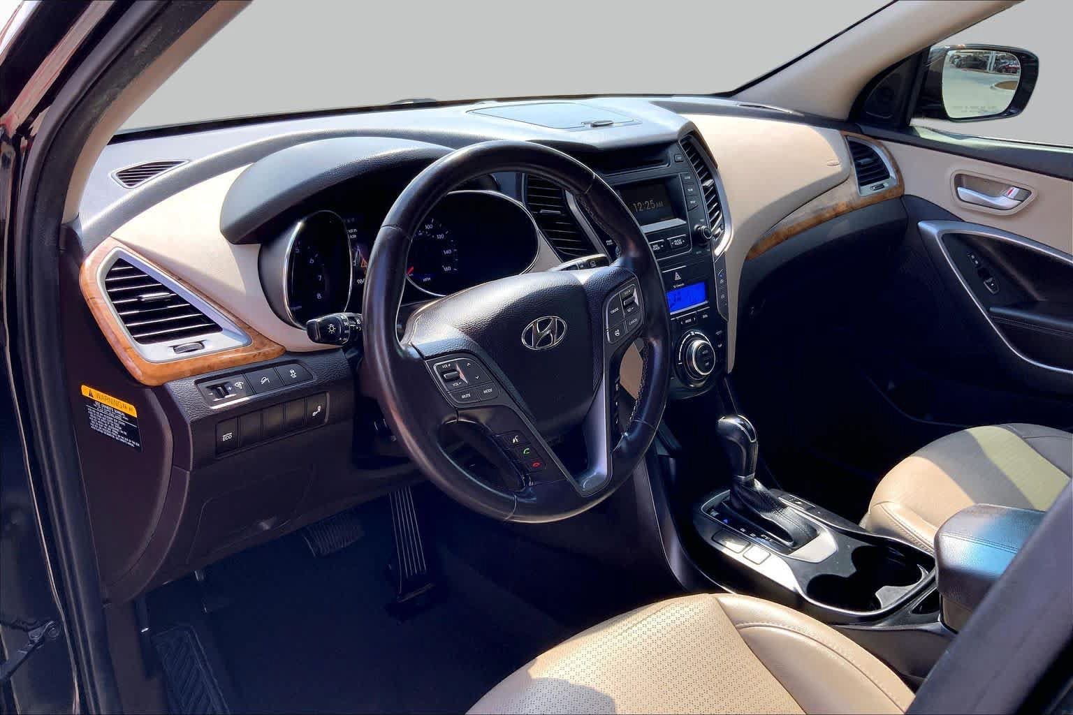 Used 2014 Hyundai Santa Fe Sport w/ Premium Equipment Package 03 FWD image 18