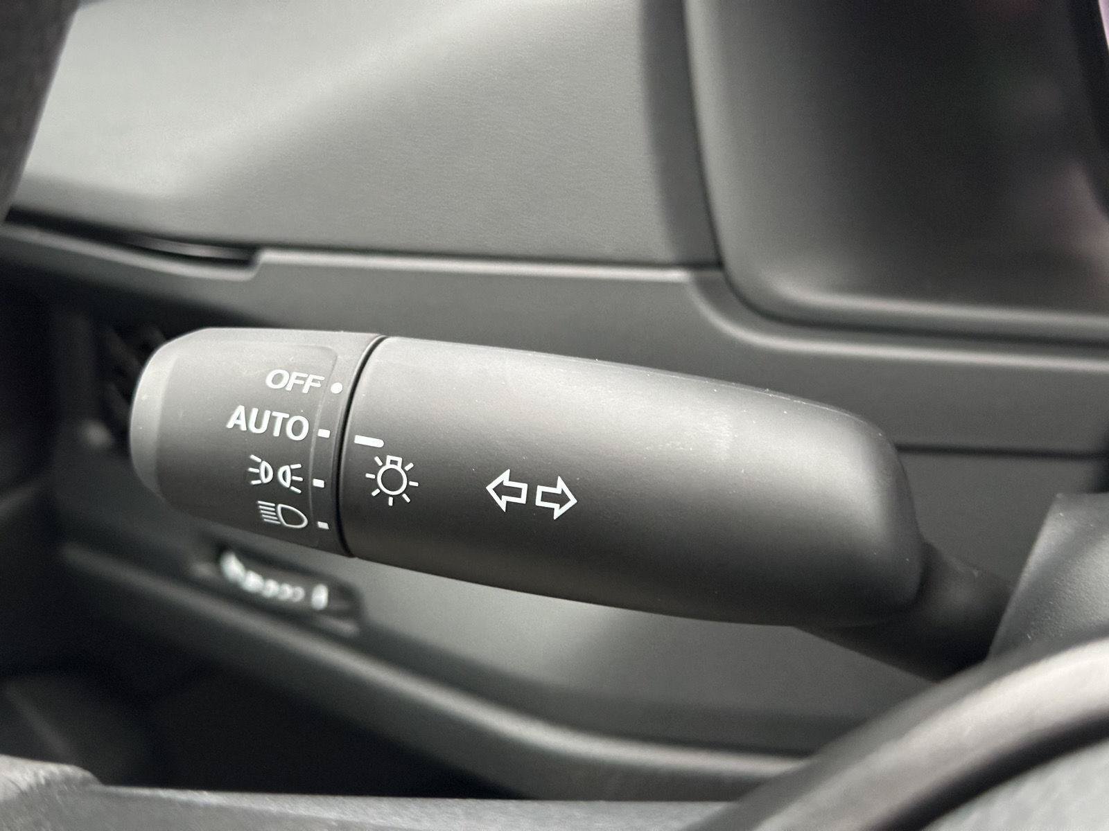 Used 2025 Honda Accord SE image 15