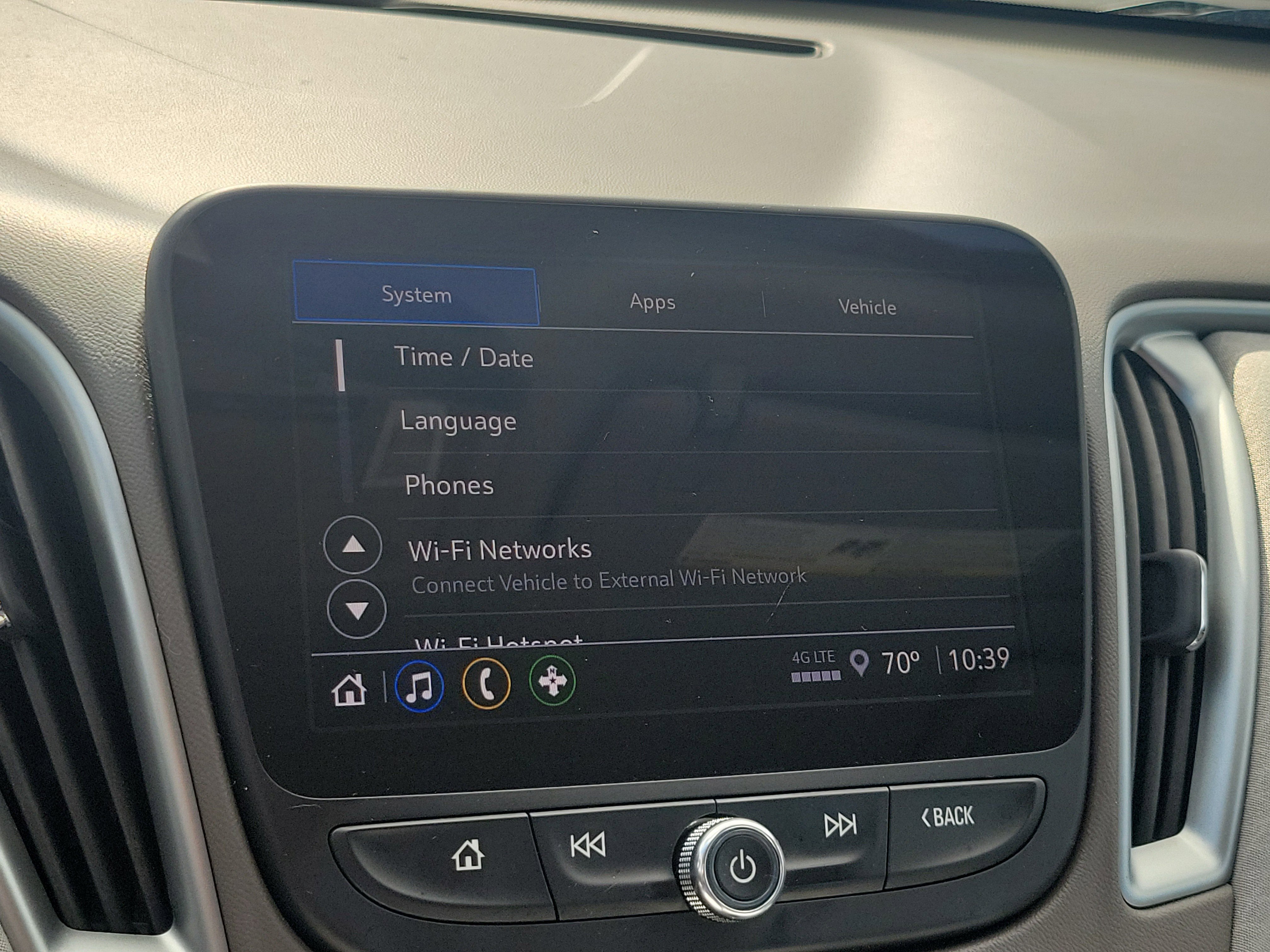 Used 2023 Chevrolet Malibu LS FWD image 23