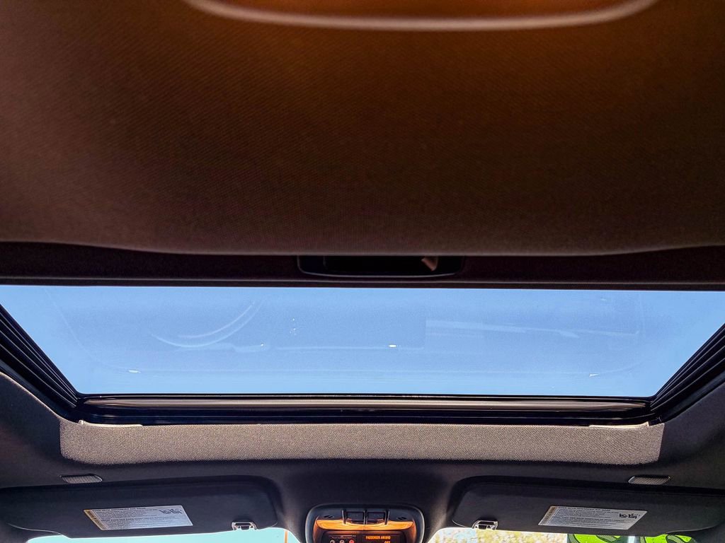 Used 2023 GMC Canyon AT4 w/ AT4 Premium Package image 24