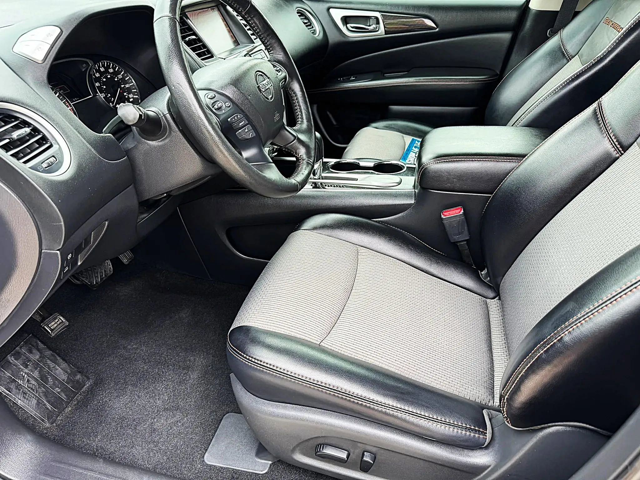 Used 2019 Nissan Pathfinder SV w/ Rock Creek Edition FWD image 15