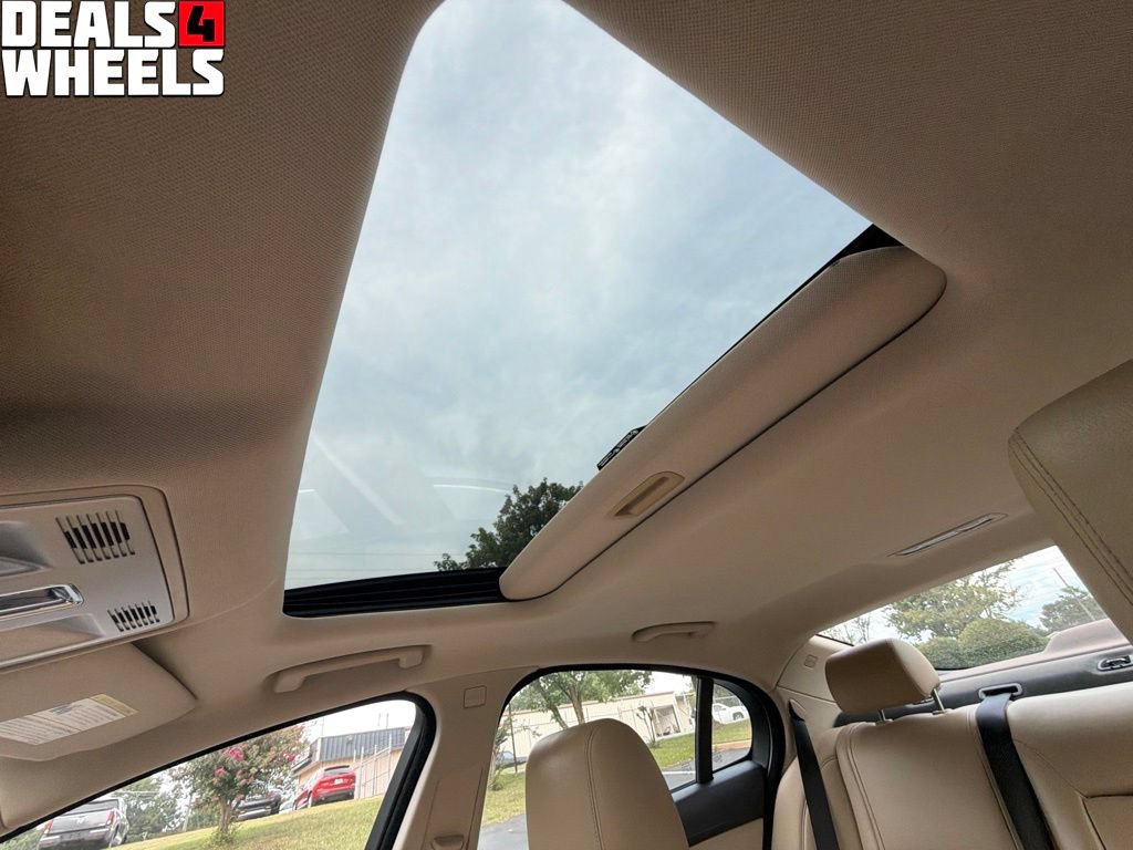 Used 2012 Jaguar XF RWD image 25