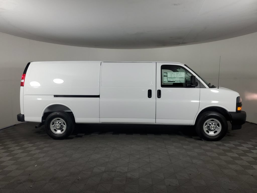 New 2026 Chevrolet Express 2500 Extended w/ Communications Package RWD image 1