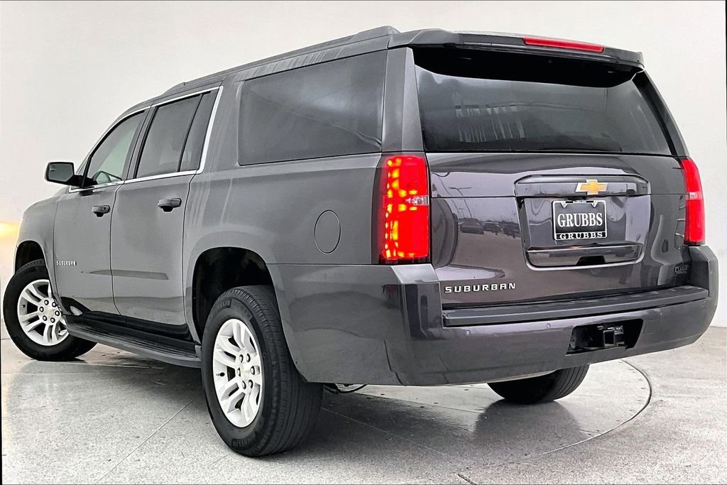 Used 2018 Chevrolet Suburban LS image 17