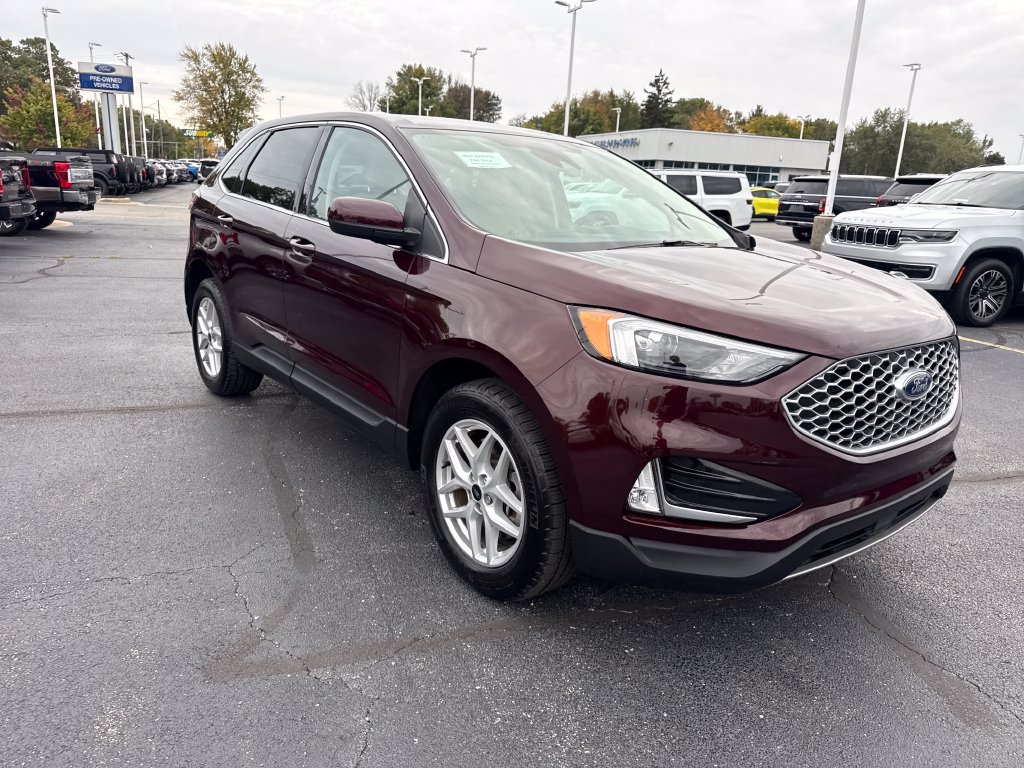 Used 2023 Ford Edge SEL w/ Convenience Package AWD/4WD image 4