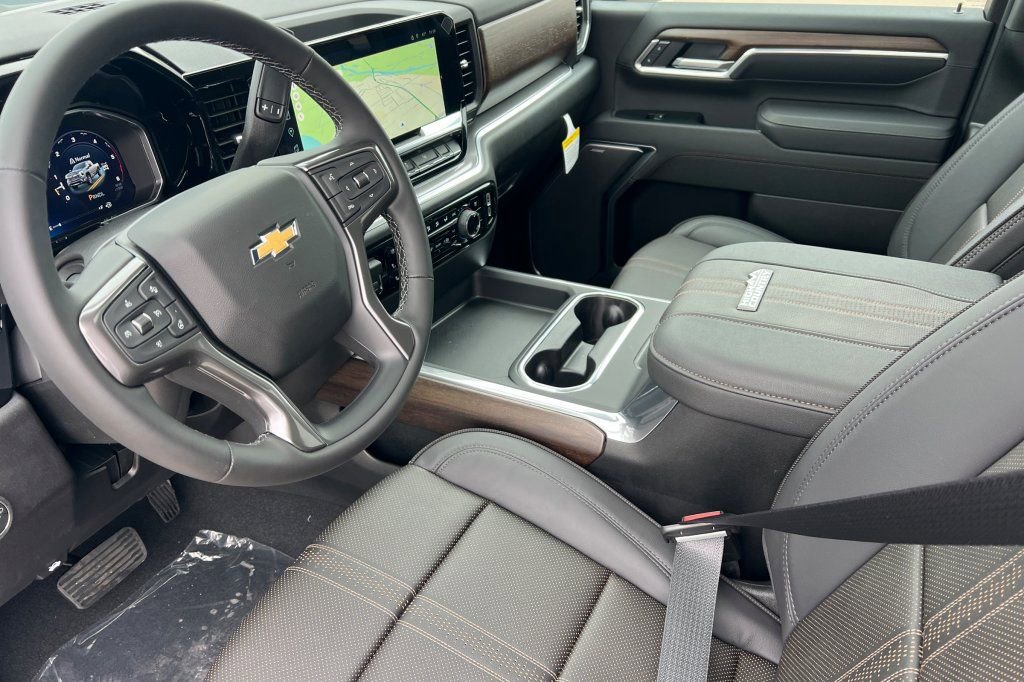 New 2026 Chevrolet Silverado 3500 High Country w/ High Country Premium Package image 7