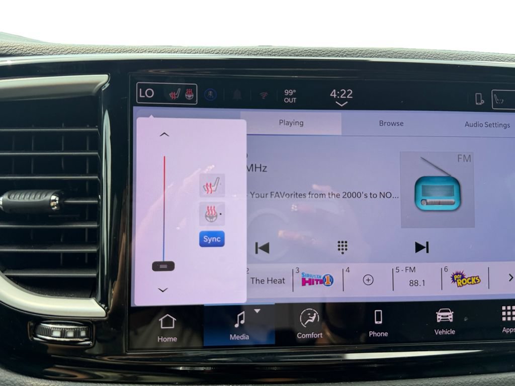 Used 2025 Chrysler Pacifica Select FWD image 16