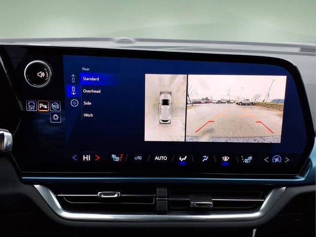 Used 2024 Chevrolet Equinox EV LT image 22