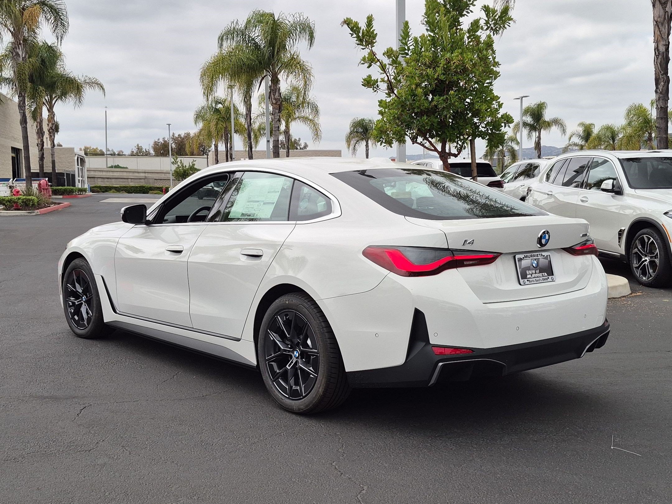 New 2026 BMW i4 eDrive40 w/ Parking Assistance Package RWD image 8