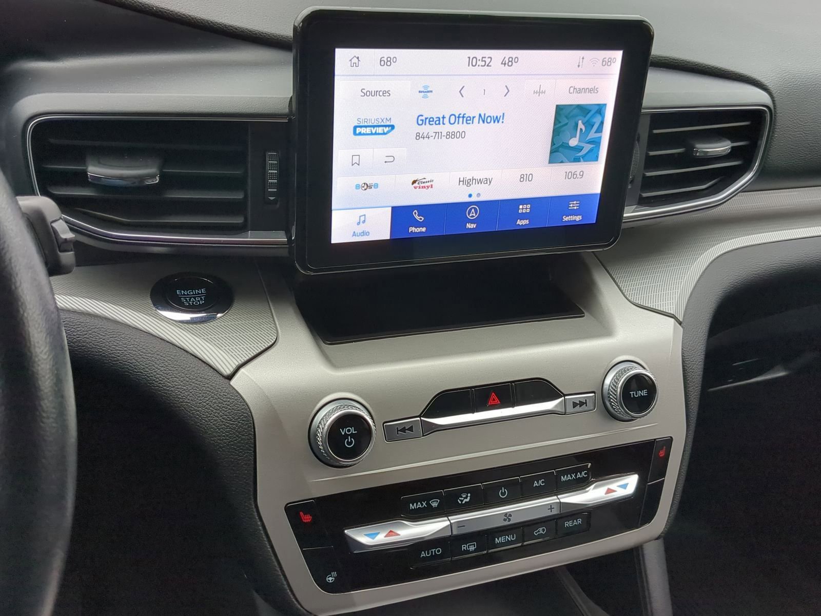 Used 2022 Ford Explorer XLT w/ Equipment Group 202A image 34