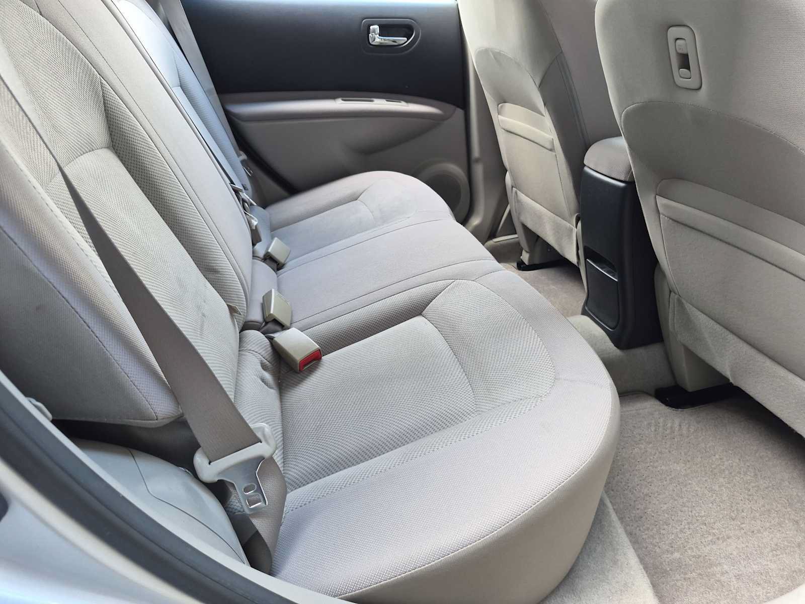Used 2013 Nissan Rogue S AWD/4WD image 17