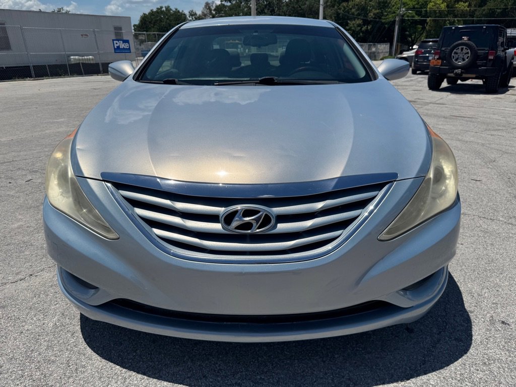 Used 2013 Hyundai Sonata GLS image 2