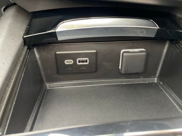 Used 2023 Buick Envision Essence w/ Sport Touring Package image 28