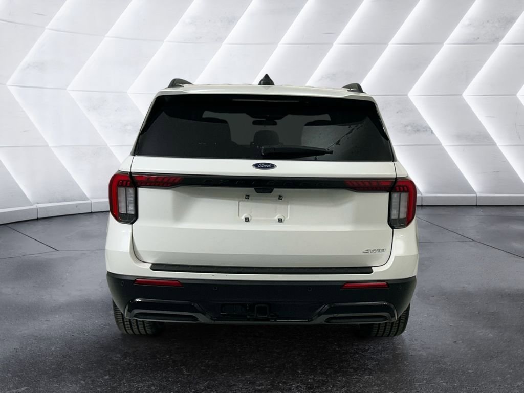 Used 2025 Ford Explorer ST-Line w/ ST-Line Street Pack image 5