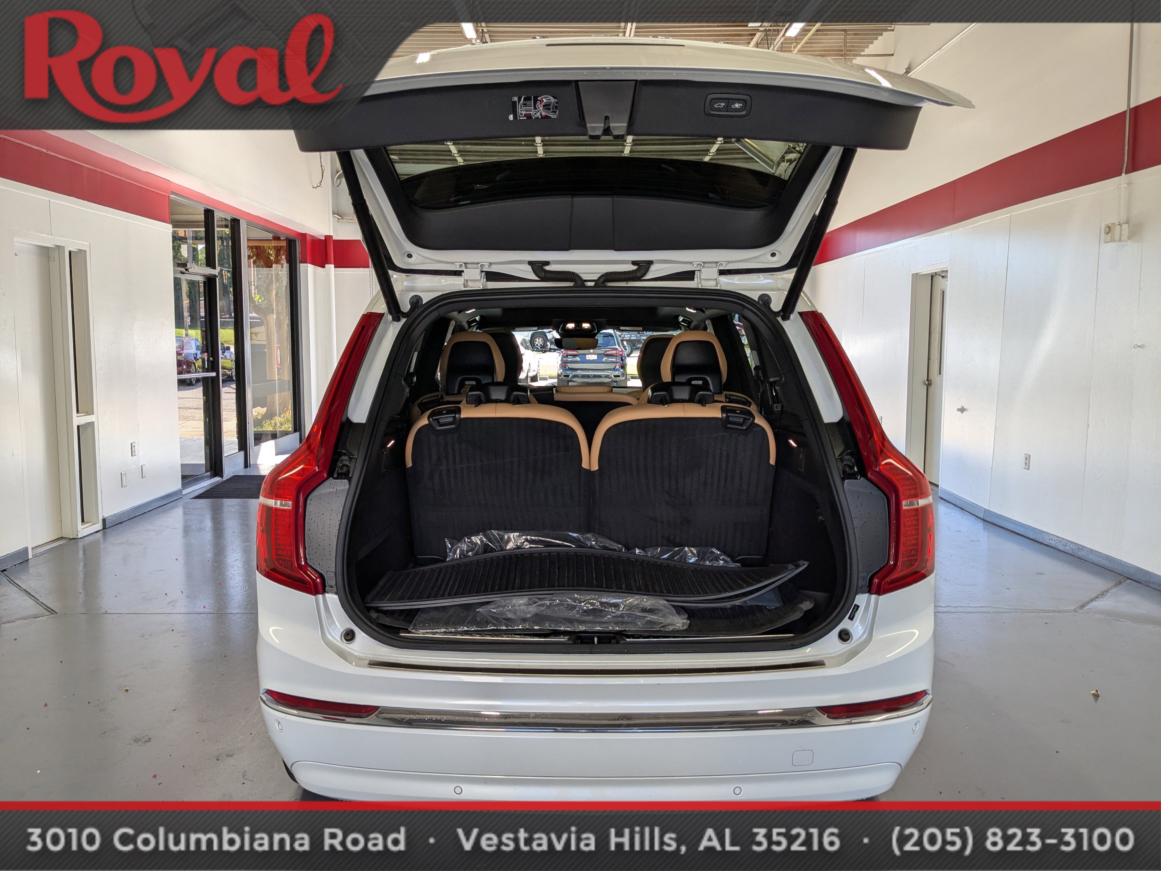 Used 2023 Volvo XC90 B6 Ultimate image 12