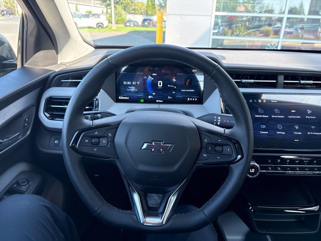 Used 2027 Chevrolet Bolt LT w/ Comfort Package FWD image 14