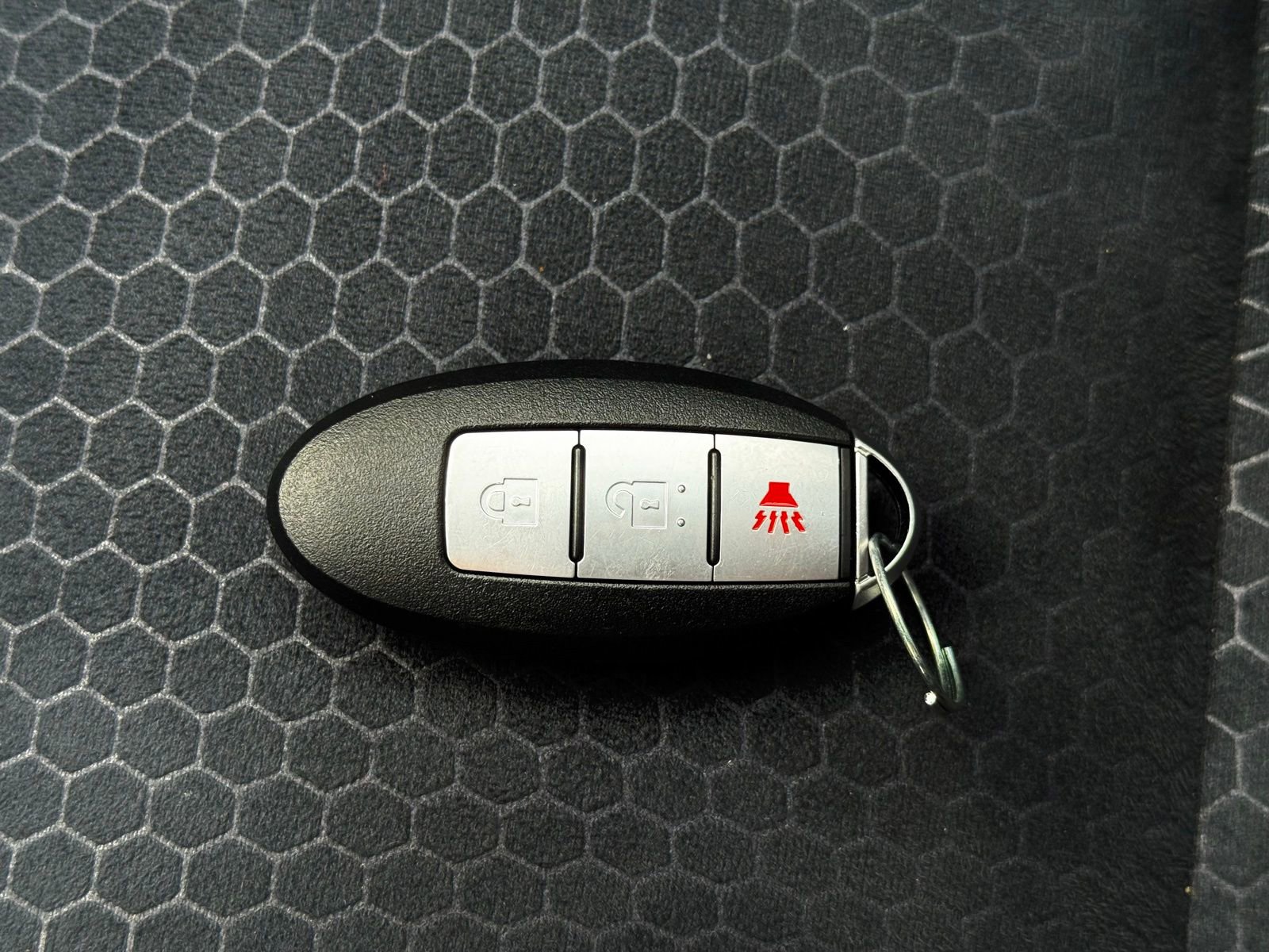 Used 2014 Nissan Juke SV w/ Navigation Package image 35