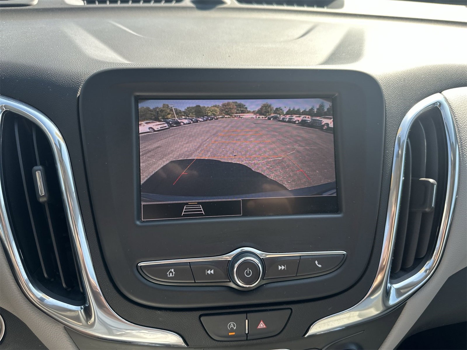 Used 2023 Chevrolet Equinox LS w/ LS Convenience Package image 14