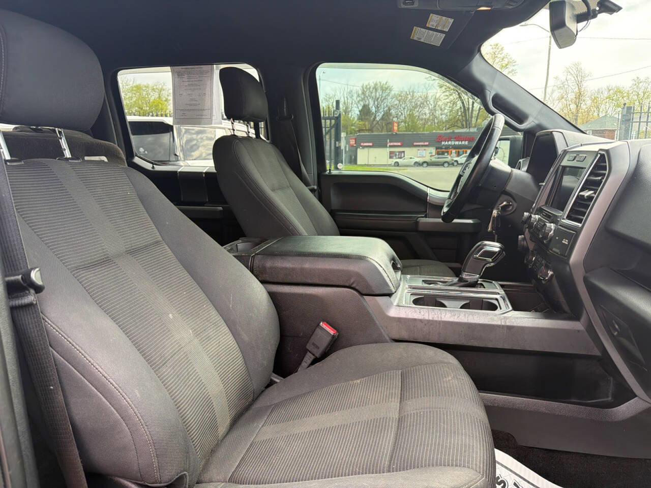 Used 2017 Ford F150 XLT w/ Equipment Group 302A Luxury image 22