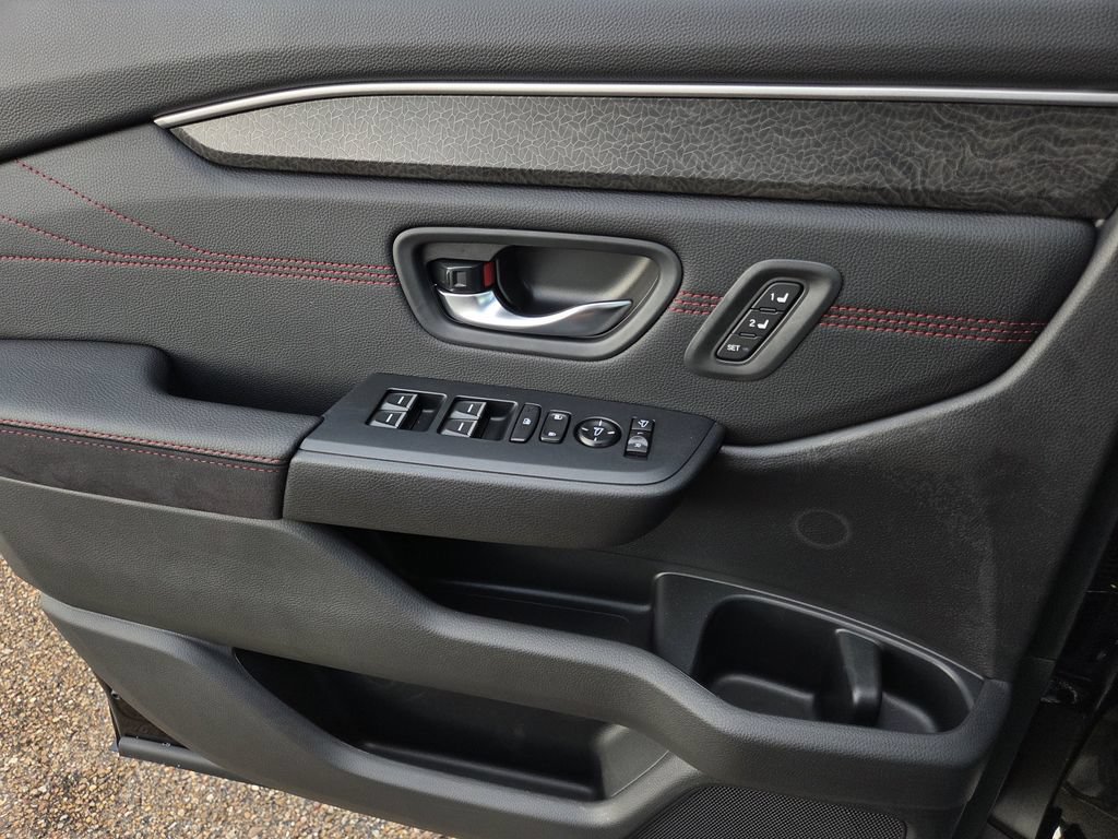 New 2026 Honda Pilot Black Edition image 17