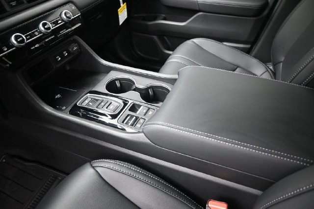 New 2026 Honda Pilot Touring image 9
