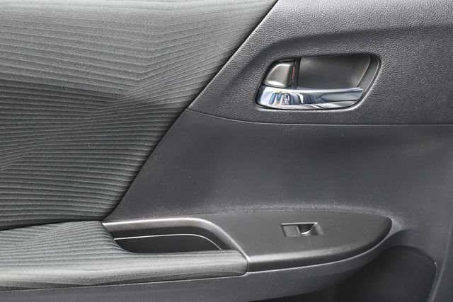 Used 2016 Honda Accord LX image 9